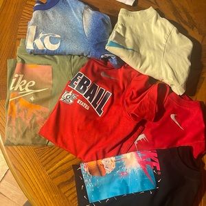 6 cute tees NIKE